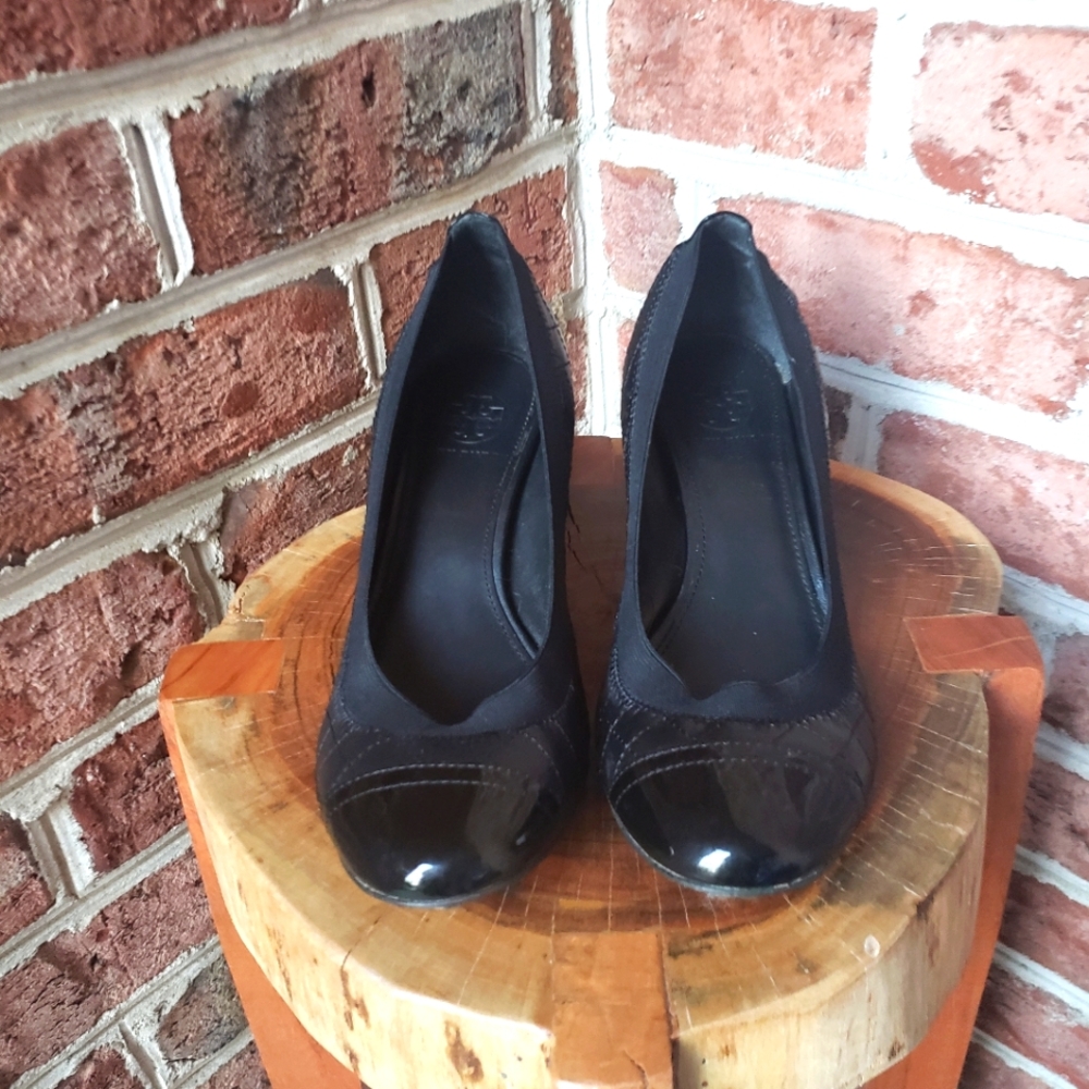 Tory Burch Black Quilted Leather Carrie Pumps